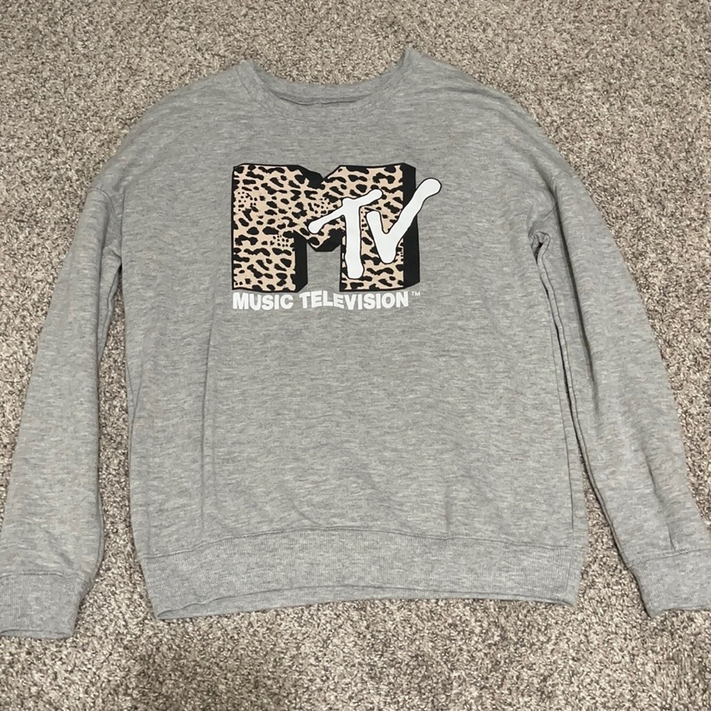 MTv sweatshirt!!